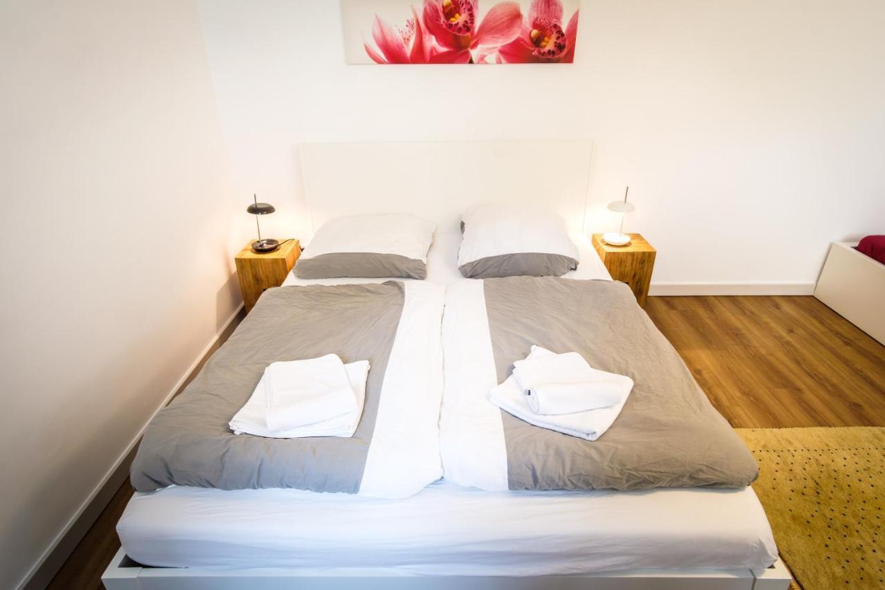 Wunderschoene Wohnung In Sanierter Villa! Incl Wifi Dresden Bagian luar foto
